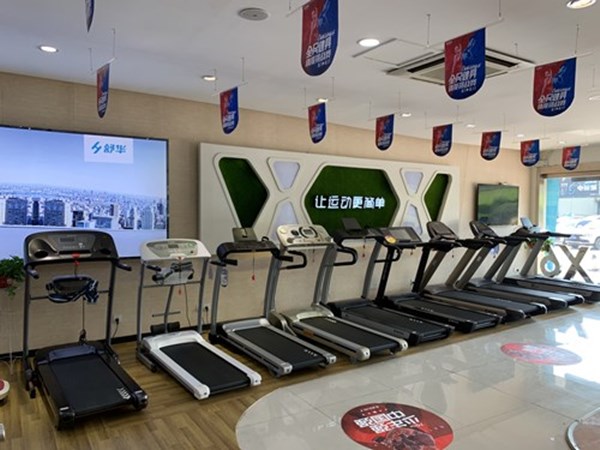 乐动官方端网页版-乐动（中国）
保养该如何加润滑油
